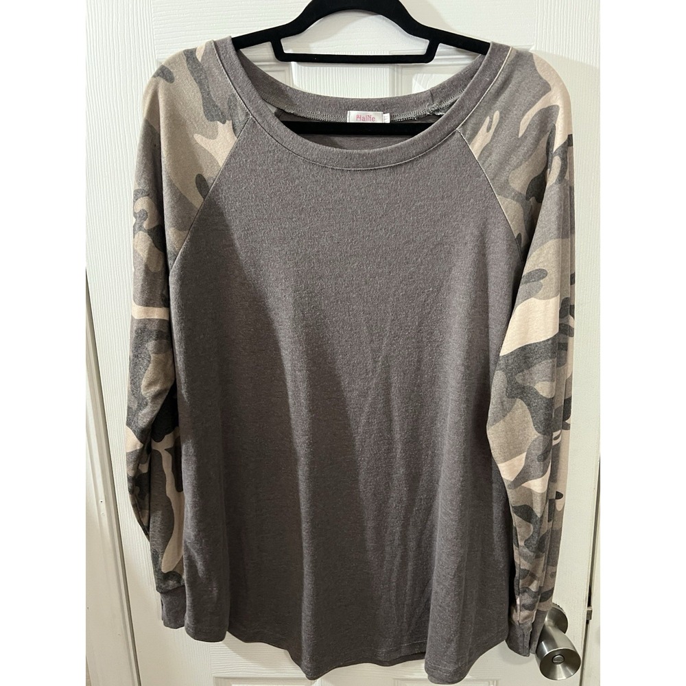 Gray Center Camo  bubble sleeve top‎ XXL